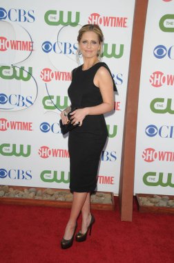 Sarah Michelle Gellar (bir Givenchy elbise giyiyor) CBS, CW ve Showtime Yaz 2011 TCA Tour, Pagoda, Los Angeles, CA Ağustos 3, 2011 için gelenler. Fotoğraf: Dee Cercone/Everett Collection
