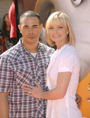 Eric Cubiche, Jamie Pressly Horton Hears A Who Premiere için gelenler de!, Westwood Mann's Village Tiyatrosu, Los Angeles, Ca, Mart 08, 2008. Fotoğraf: Michael Germana / Everett Koleksiyonu