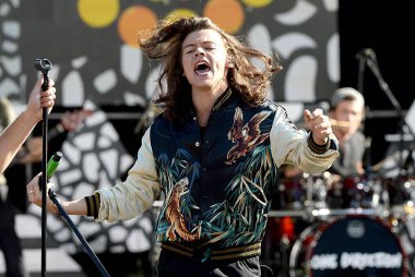 Harry Styles, One Direction, One Direction ile Abc'nin Good Morning America (Gma) Fun in the Sun Summer Concert Series (1d), Central Park Rumsey Playfield için sahnede, New York, Ny Ağustos 4, 2015. Fotoğraf: Kristin Callahan / Everett Koleksiyonu