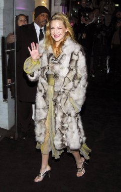 Kate Hudson Versace Fifth Avenue Re-Opening Party, Versace Fifth Avenue Boutique, New York, Ny, Salı, Şubat 07, 2006 için gelenler. Fotoğraf: Gregorio Binuya /Everett Collection