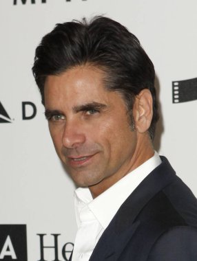 John Stamos 4 Yıllık Reel Stories için gelenler, Real Lives (Rsrl) Motion Picture & Television Fund (Mptf), Milk Studios Hollywood, Los Angeles, Ca Nisan 25, 2015 benefiting. Fotoğraf: Emiley Schweich /Everett Collection