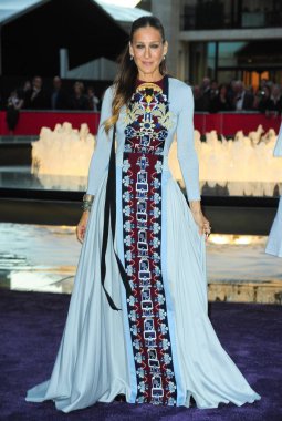 Sarah Jessica Parker (Mary Katrantzou elbise giyiyor) New York City Ballet için gelenler 2014 Sonbahar Gala, Lincoln Center David H. Koch Tiyatrosu, New York, Ny Eylül 23, 2014. Fotoğraf: Gregorio T. Binuya / Everett Koleksiyonu 