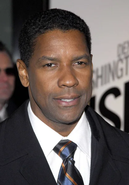 Denzel Washington at arrivals for THE INSIDE MAN Premiere, The Ziegfeld Theatre, New York, NY, March 20, 2006. Photo by: Gregorio Binuya/Everett Collection