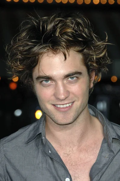 Robert Pattinson Bij Aankomsten Voor Sex Drive Premiere Mann Village — Stockfoto