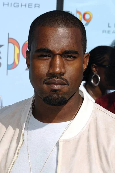 Kanye West Vid Ankomst Till 2009 Bet Awards Show Shrine — Stockfoto