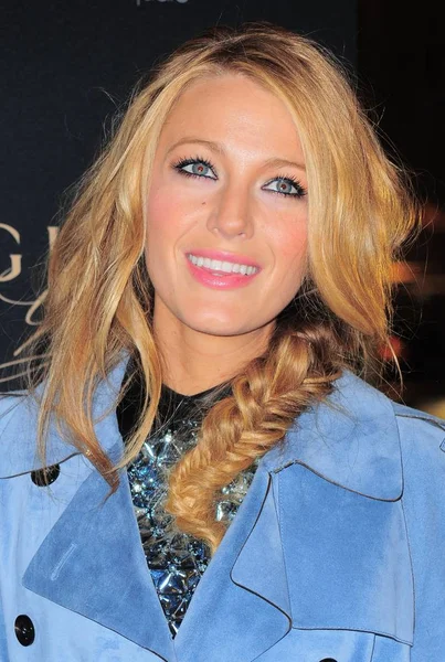Blake Lively Store Appearance Gucci Parfums Chime Change Campaign Launch — Stock Photo, Image
