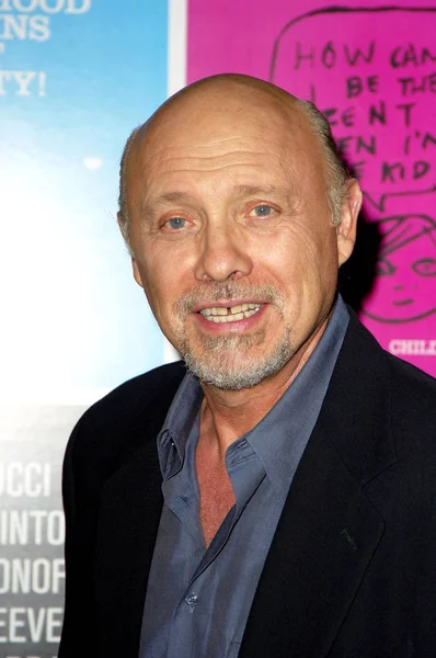 Thumbsucker Premiere için gelenler de Hector Elizondo, Mısır Tiyatrosu, Los Angeles, Ca, Eylül 06, 2005. Fotoğraf: Michael Germana / Everett Koleksiyonu