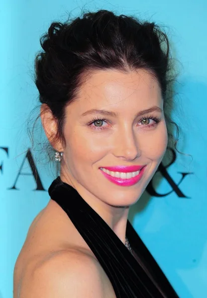 Jessica Biel Las Llegadas Tiffany Celebre Libro Azul 2014 Solomon — Foto de Stock