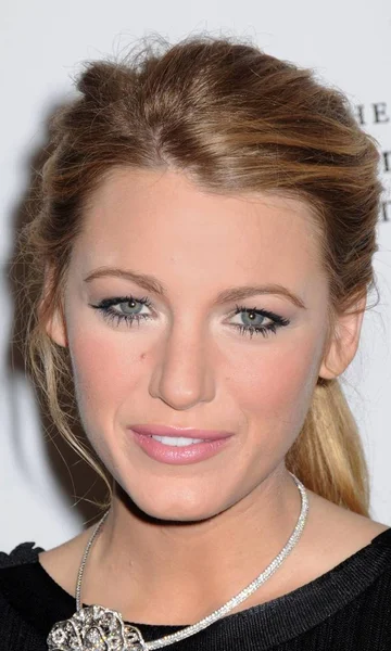 Blake Lively Vid Ankomst Till Memorial Sloan Kettering Annual Fall — Stockfoto