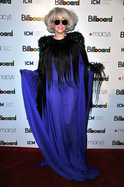 Lady Gaga Vistiendo Vestido Holly Russell Las Llegadas Para Billboard — Foto de Stock