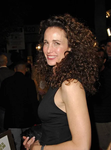 Andie Macdowell Arrivals Dreamgirls Los Angeles Premiere Wilshire Theatre Los — Stock Photo, Image