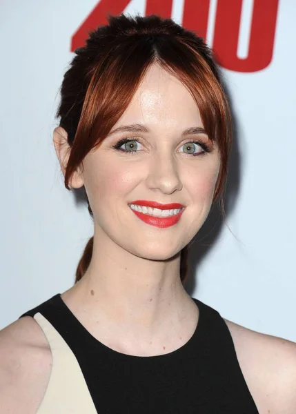 Laura Spencer Bij Aankomst Voor Big Bang Theory 200E Episode — Stockfoto