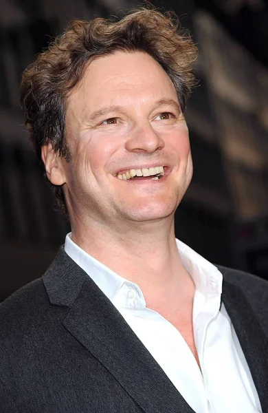 Colin Firth Při Příjezdu Screeningu Easy Ctnosti Amc Loew Street — Stock fotografie
