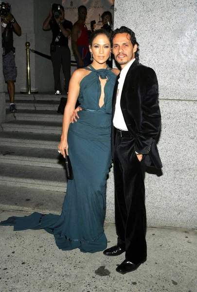 Jennifer Lopez Wearing Rochas Dress Marc Anthony Arrivals Wall Street — Stock Photo, Image