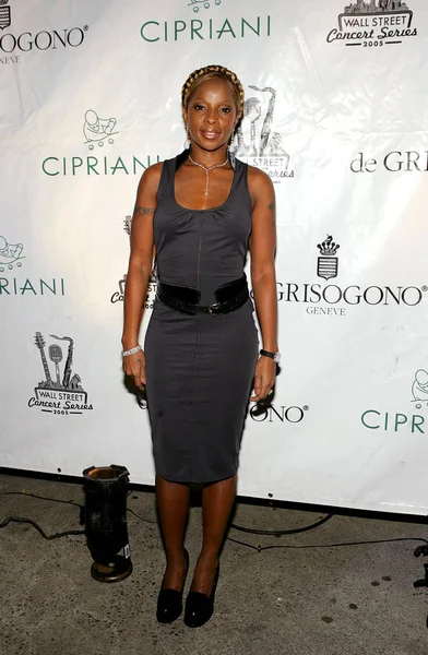 Mary Blige Las Llegadas Para Cipriani Wall Street Concert Series —  Fotos de Stock