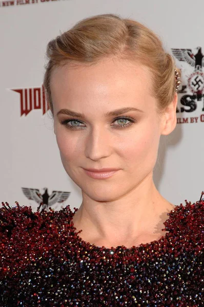 Diane Kruger Příjezdy Pro Inglourious Premiéru Graumanova Čínská Divadla Los — Stock fotografie