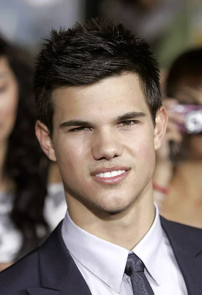 Taylor Lautner Agli Arrivi Twilight Saga New Moon Premiere Mann — Foto Stock