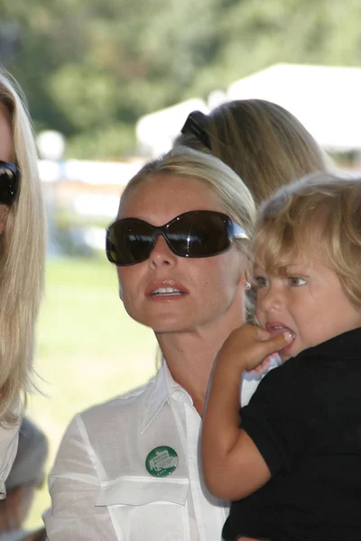 Kelly Ripa Hamptons Classic Horse Show Bridgehampton Septiembre 2005 Foto Imagen de archivo