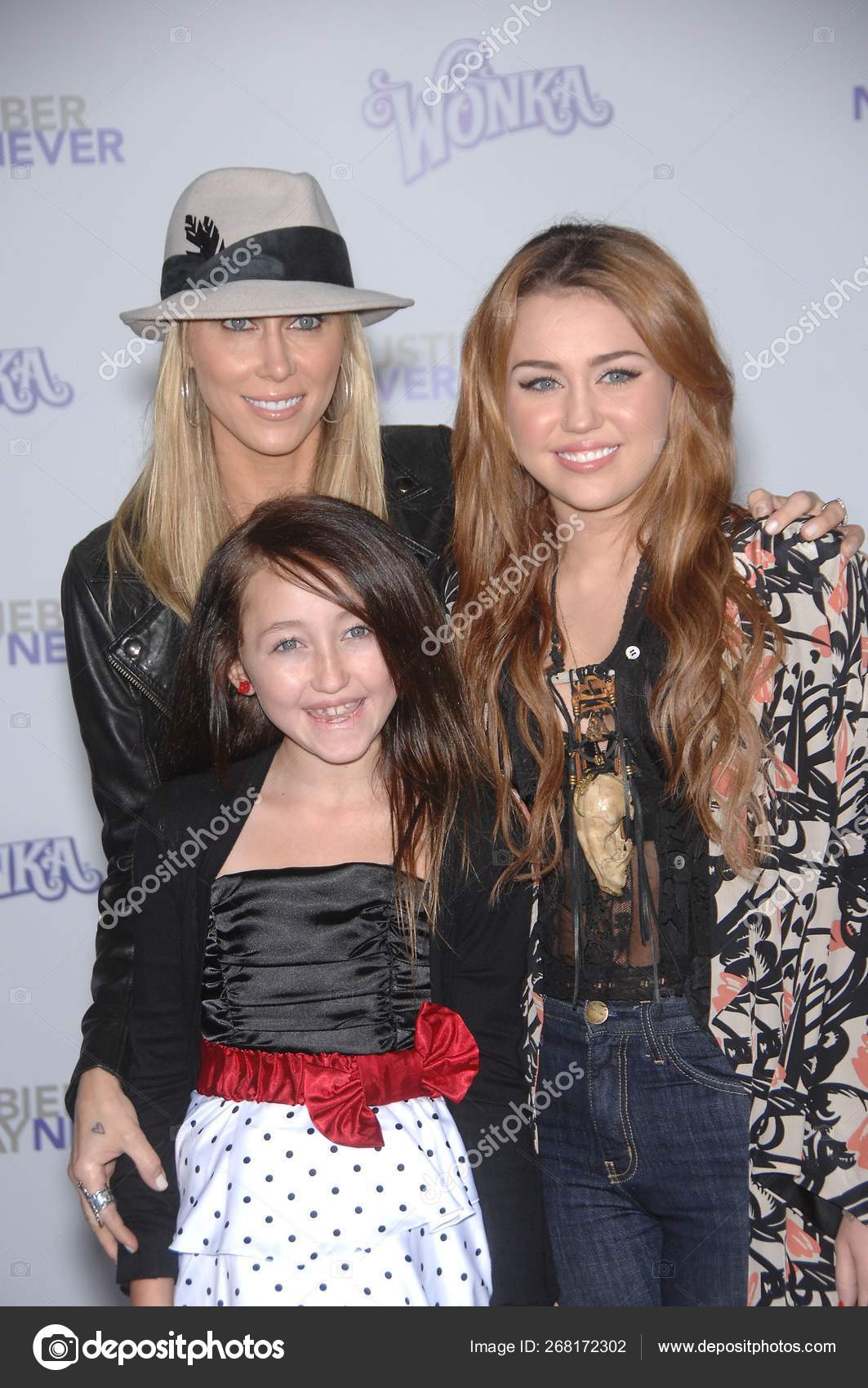 Tish Cyrus Noah Cyrus Miley Cyrus Arrivals Justin Bieber Never.