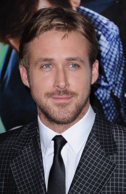 Ryan Gosling, Crazy, Stupid, Love için gelenlere geldi. Premiere, Ziegfeld Tiyatrosu, New York, Ny Temmuz 19, 2011. Fotoğraf: Kristin Callahan / Everett Koleksiyonu