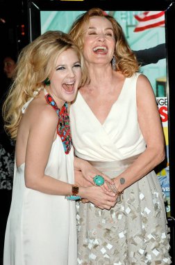 Drew Barrymore (Andrew Gn elbise giyiyor), Jessica Lange Hbo's Grey Gardens L.A. Premiere, Grauman Çin Tiyatrosu, Los Angeles, Ca Nisan 16, 2009 için gelenler. Fotoğraf: Roth Stok / Everett Koleksiyonu