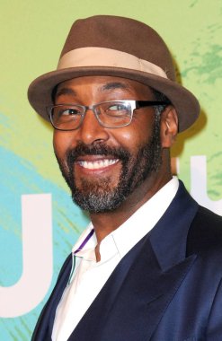 Jesse L Martin, The Cw Upfronts 2016, The London Hotel, New York, Ny May 19, 2016 için varışlarda. Fotoğraf: Kristin Callahan / Everett Koleksiyonu