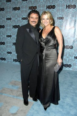 Ian McShane, Gwen Humble HBO Post-Emmy partisi, Pacific Design Center, Los Angeles, CA, Pazar, 18 Eylül 2005 için gelenler. Fotoğraf: Michael Germana/Everett Collection
