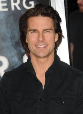 Super 8 Premiere, Regency Village Theater, Los Angeles, CA 8 Haziran 2011 için gelenler de Tom Cruise. Fotoğraf: Dee Cercone/Everett Collection