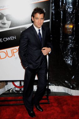 Clive Owen Duplicity Premiere için gelenler, Clearview Sinema'nın Ziegfeld Tiyatrosu, New York, Ny Mart 16, 2009. Fotoğraf: Rob Rich / Everett Koleksiyonu