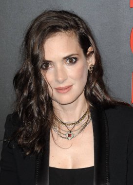 Winona Ryder, yabancı Things serisi Premiere Netflix, Mack Sennett Studios, Los Angeles, CA 11 Temmuz 2016 için gelenler. Fotoğraf: David Longendyke/Everett Collection