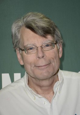Stephen King at-mağaza görünümü için Stephen King kitap okuma Revival, Barnes ve Noble Book Store üzerinde Union Square, New York, NY Kasım 11, 2014. Fotoğraf: Derek Storm