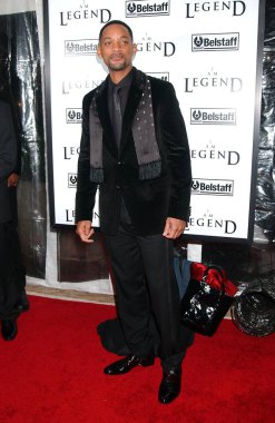 Will Smith, I Am Legend 'in galası için 11 Aralık 2007' de Madison Square Garden, New York 'taki Wamu Tiyatrosu' na geldi. Fotoğraf: Kristin Callahan / Everett Koleksiyonu