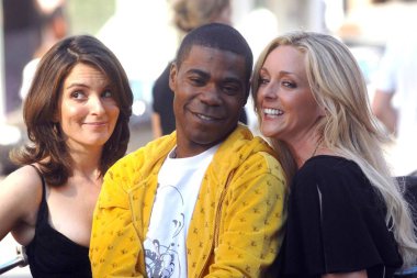 Tina Fey, Tracy Morgan ve Jane Krakowski Entetainment haftalık photoshoot için yerde 30 Rock, Meatpacking District, New York, NY, 11 Ağustos 2007 tanıtmak için. Fotoğraf: George Taylor/Everett Collection