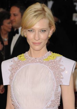 Cate Blanchett (bir Givenchy Couture elbisesi giyen) 83Rd Academy Awards Oscars-gelenler Part 1, Kodak Tiyatrosu, Los Angeles, CA 27 Şubat 2011 için gelen gelenler. Fotoğraf: Dee Cercone/Everett Collection