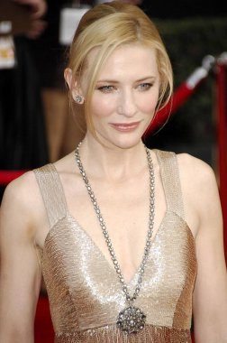 Cate Blanchett (Armani elbise giyiyor) 13. yıllık ekran aktörler Guild sag Ödülleri için gelenler-gelenler, Shrine Auditorium, Los Angeles, CA, Ocak 28, 2007. Fotoğraf: Michael Germana/Everett Collection