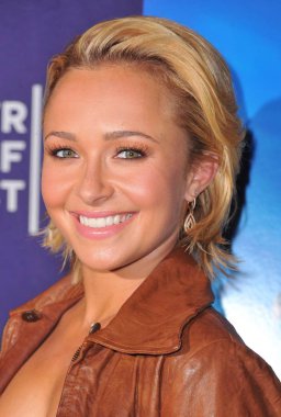 Hayden Panettiere Hoodwinked için gelenler de! Hood vs Evil Premiere Tribeca Film Festivali Aile Gösterimi, Chelsea Clearview Sinema, New York, Ny Nisan 23, 2011. Fotoğraf: Gregorio T. Binuya / Everett Koleksiyonu