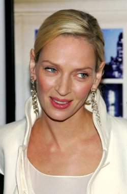 Uma Thurman Yapımcılar Premiere için gelenler, Ziegfeld Tiyatrosu, New York, Ny, Aralık 04, 2005. Fotoğraf: Gregorio Binuya /Everett Collection