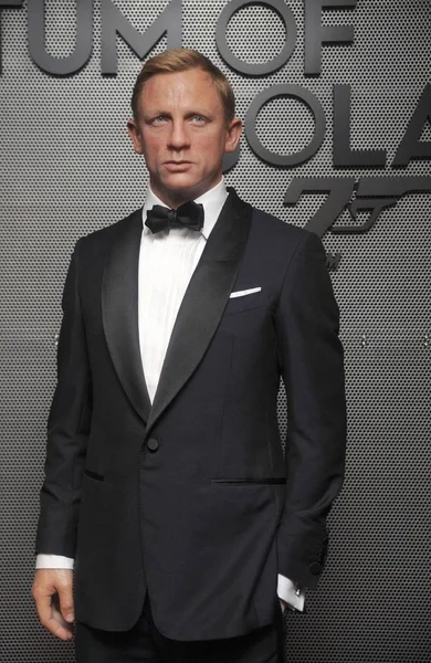 Vaha Hahmo Daniel Craig Myymälässä Ulkonäkö Madame Tussauds Paljastaa Vaha — kuvapankkivalokuva