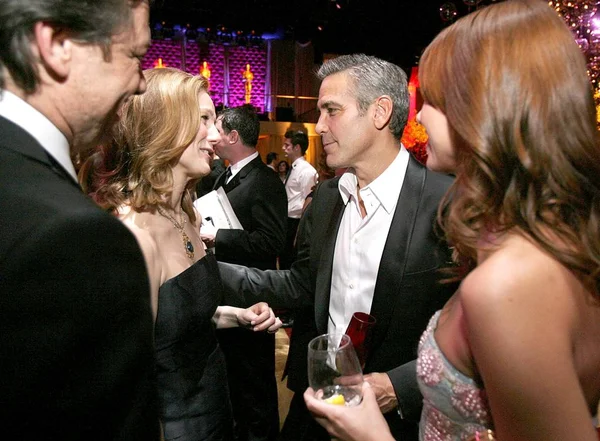 Marc Schauer Laura Linney George Clooney Sarah Larson Večírku Guvernérem — Stock fotografie