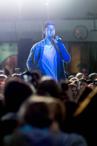 Джастин Бибер на сцене NBC Today Show Concert с Джастином Бибером, Рокфеллер Плаза, Нью-Йорк, 18 ноября 2015 года. Фото: Steven Ferdman / Everett Collection
