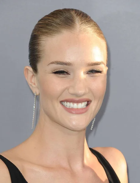 Rosie Huntington Whiteley Arrivals 21St Annual Critics Choice Awards Barker — стоковое фото