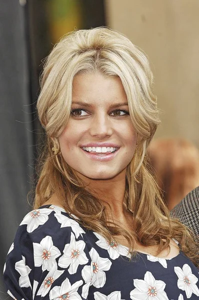 Jessica Simpson Store Appearance Blockbuster Total Access Launches New Rental — Stock Photo, Image