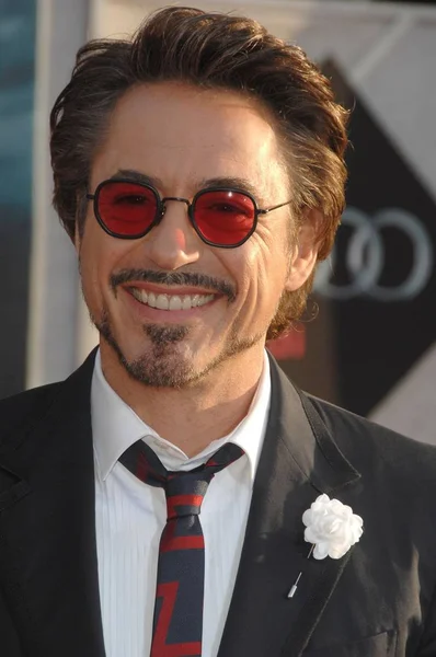 Robert Downey Bij Aankomsten Voor Iron Man Premiere Capitan Theatre — Stockfoto