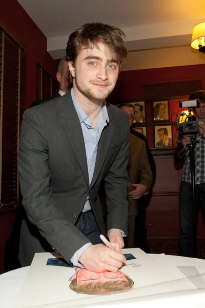 Daniel Radcliffe Dentro Daniel Radcliffe Caricatura Revelado Sardi Nova York — Fotografia de Stock