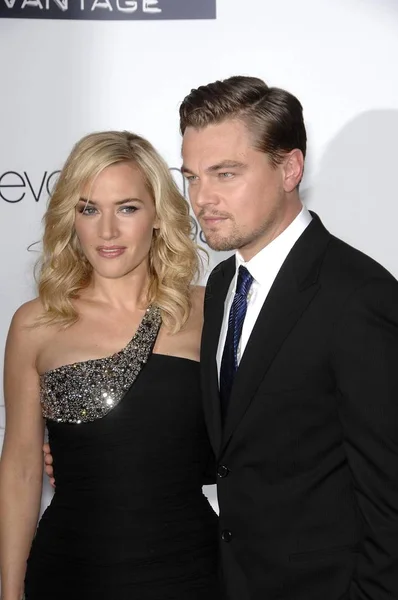 Kate Winslet Leonardo Dicaprio Příletech Celosvětové Premiéře Filmů Dreamworks Paramount — Stock fotografie