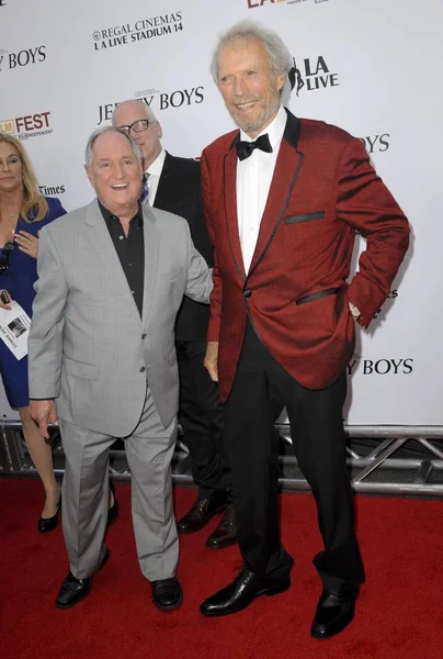 Neil Sedaka Clint Eastwood Při Příjezdu Jersey Boys Premiere Filmovém — Stock fotografie