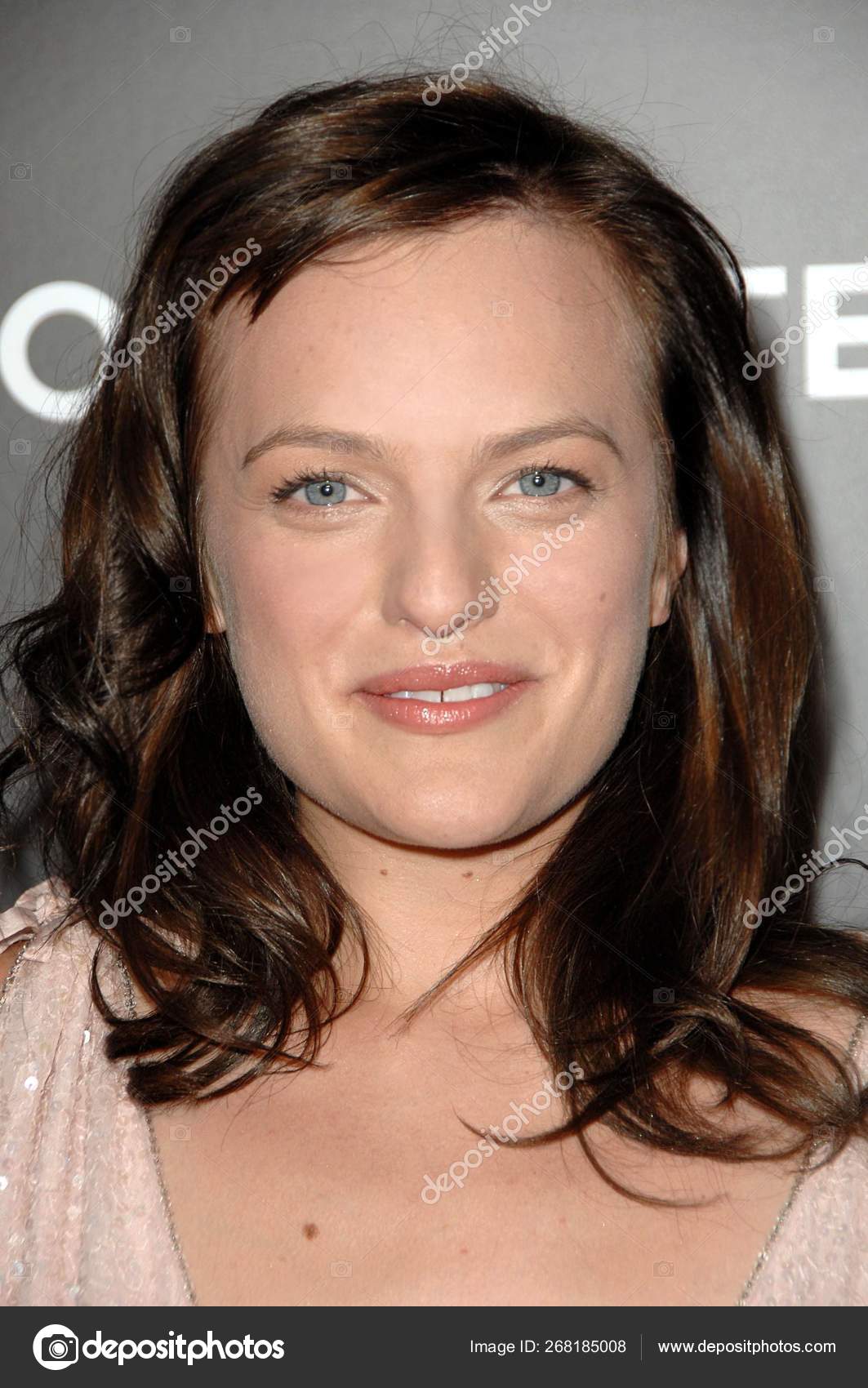 一场文化身份认同的大迁徙- 纽约时报中文网, image size:1063x1700