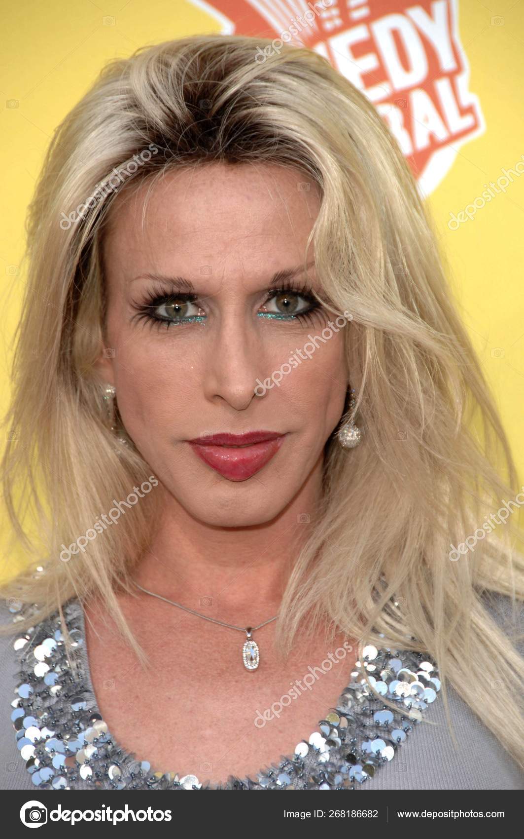 Alexis Arquette Arrivals Comedy Central Roast Flavor Flav Warner Brothers Stock Editorial Photo C Everett225 Alexis Arquette Arrivals Comedy Central Roast Flavor Flav Warner Brothers Stock Editorial Photo C Everett225