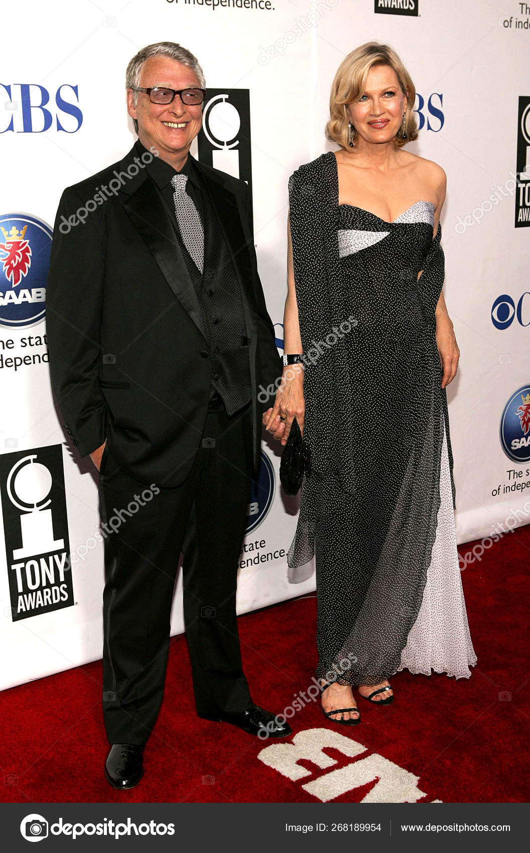 Do Mike And Dianne Sawaya Get Along Diane Sawyer And Mike Nichols Wedding