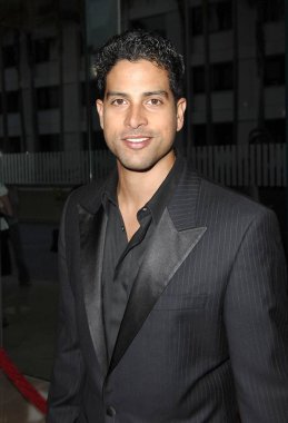 Çocuk Hastanesi Los Angeles Yıllık Noche de Ninos Gala, Beverly Hilton Hotel, Los Angeles, Ca, 07 Ekim 2006 için gelenler Adam Rodriguez. Fotoğraf: Michael Germana / Everett Koleksiyonu